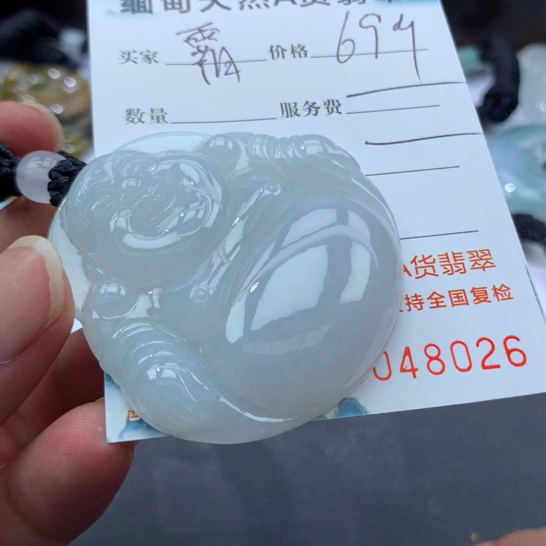 翡翠未镶嵌颈饰霸*呀