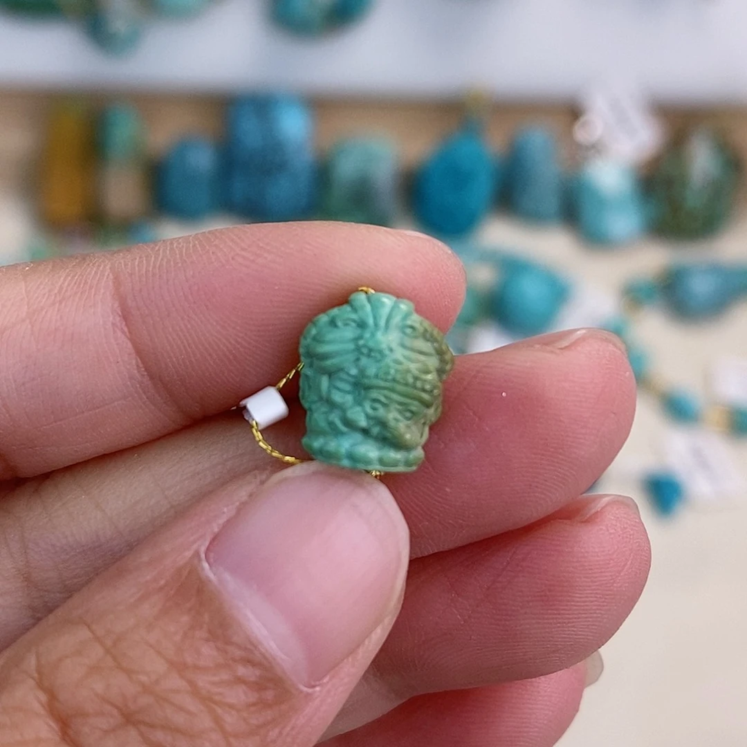 未镶嵌绿松石珠宝奇石