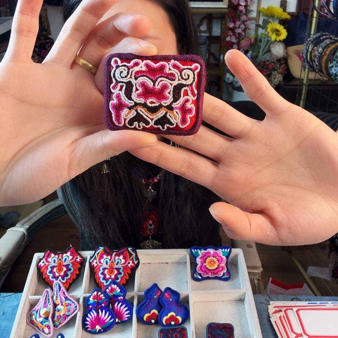 d***u织绣手工刺绣工艺