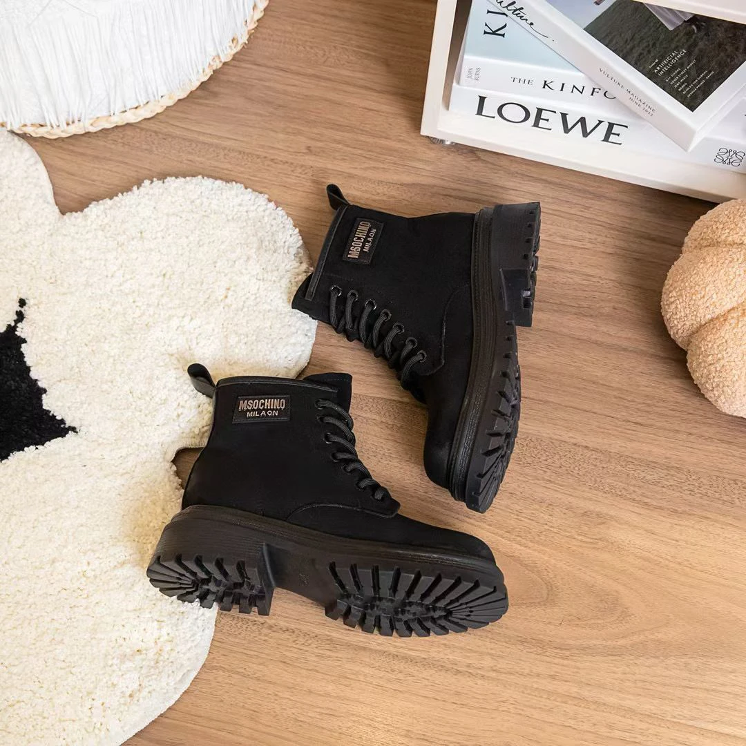 秋冬英伦风马丁靴女加绒厚底短靴复古磨砂显瘦百搭工装靴女鞋