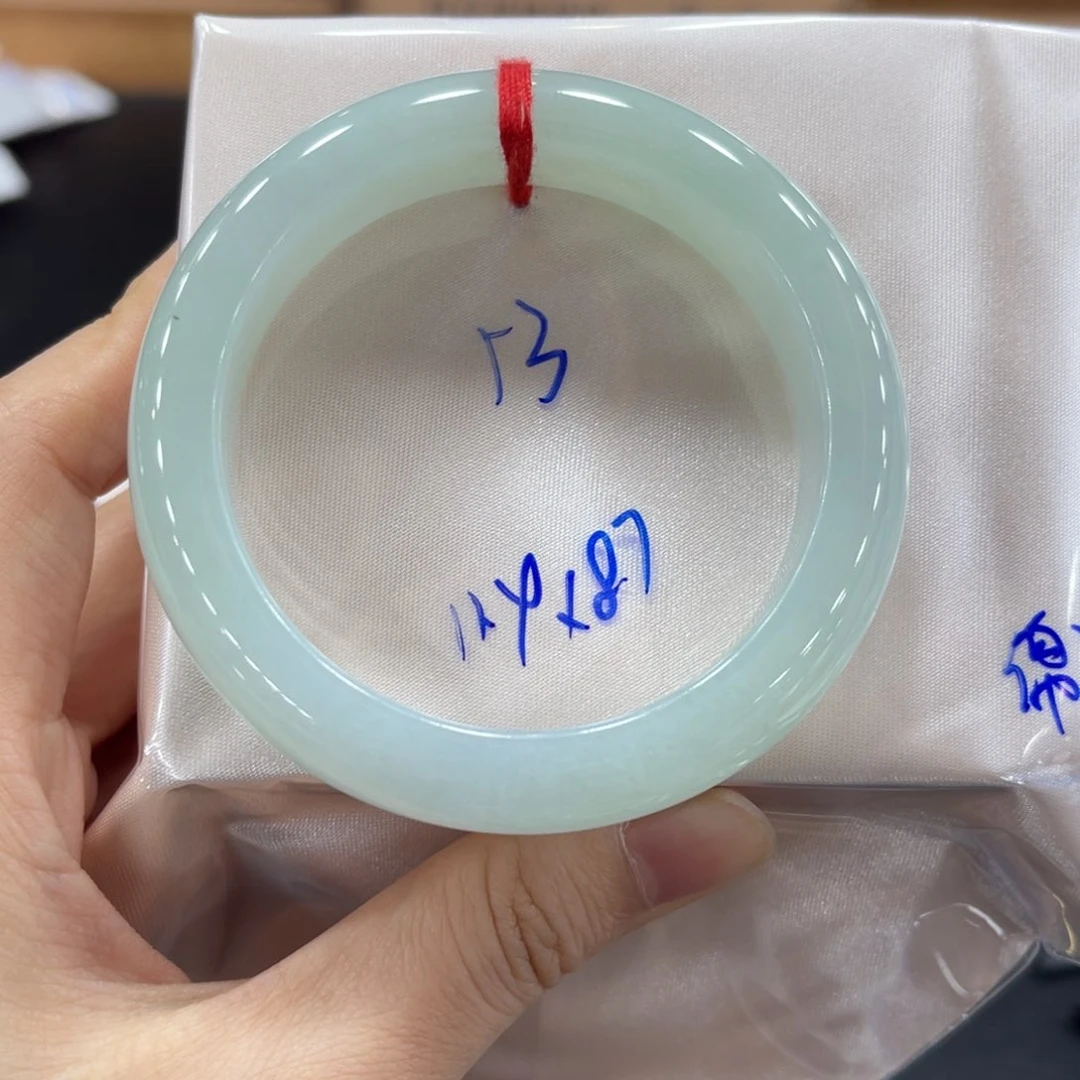 未镶嵌手镯翡翠翡翠
