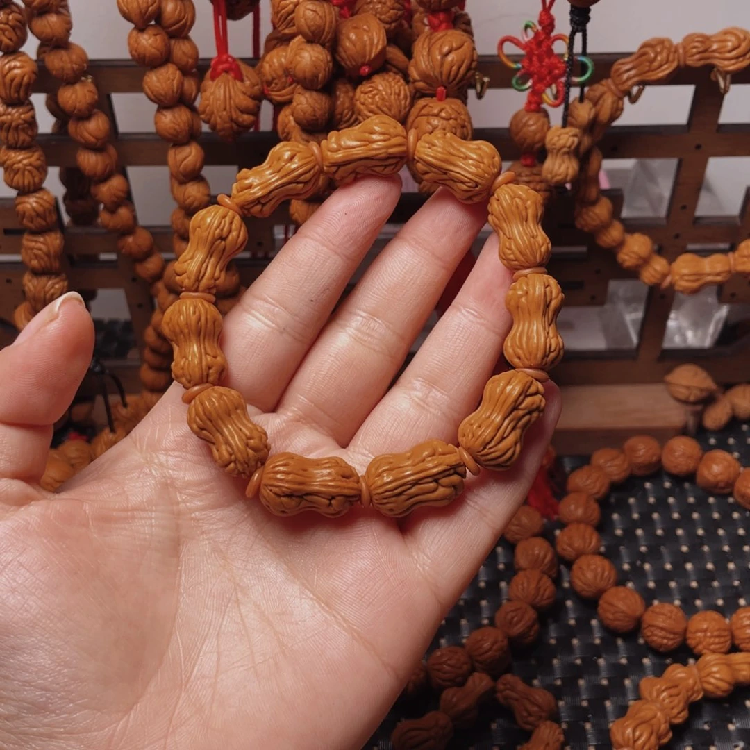 木质类龙纹桃枭手串