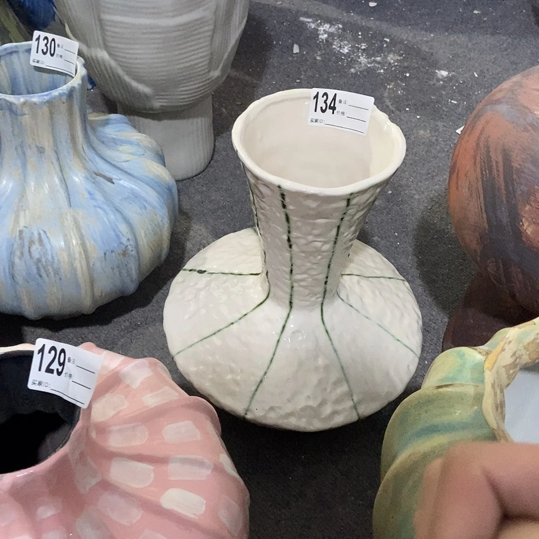 “***以景德镇高温花瓶瑕疵