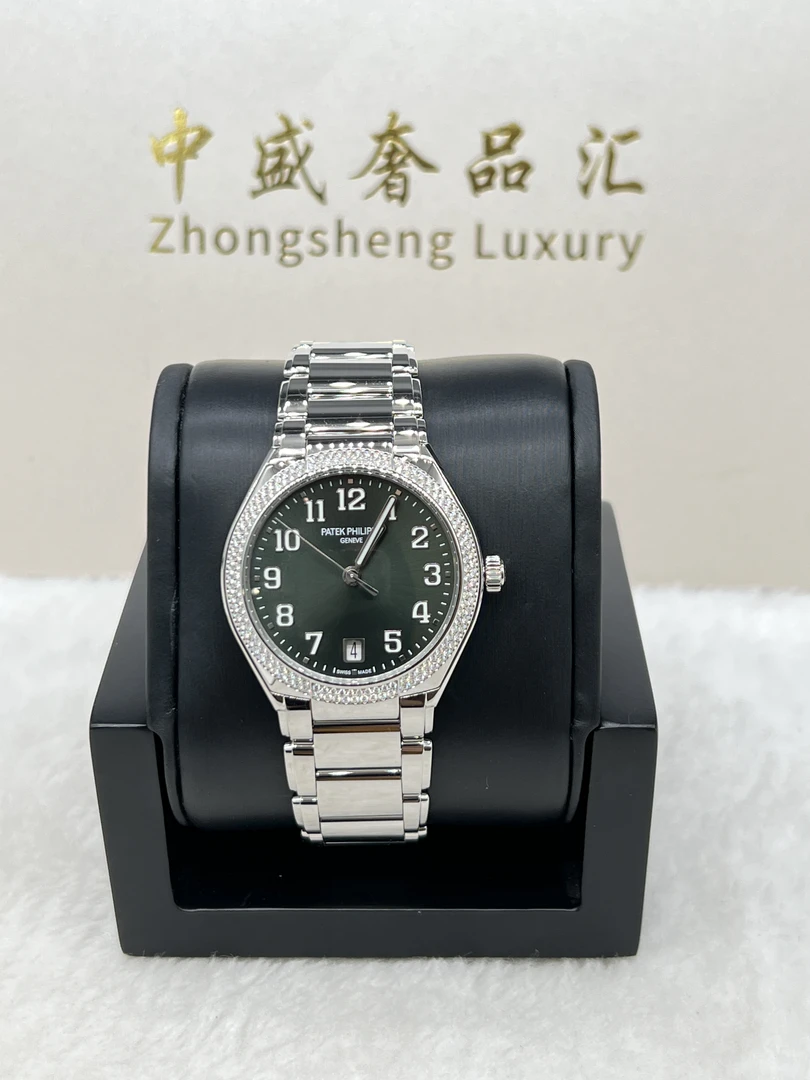 未使用 Patek Philippe/百达翡丽 25年7300A橄榄绿女士名表