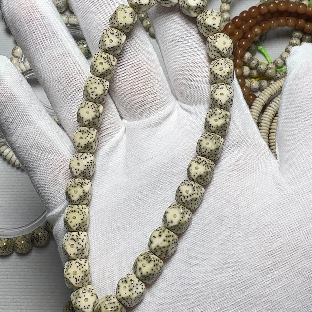 手串星月菩提原生态石玉料唐八棱星月菩提手持