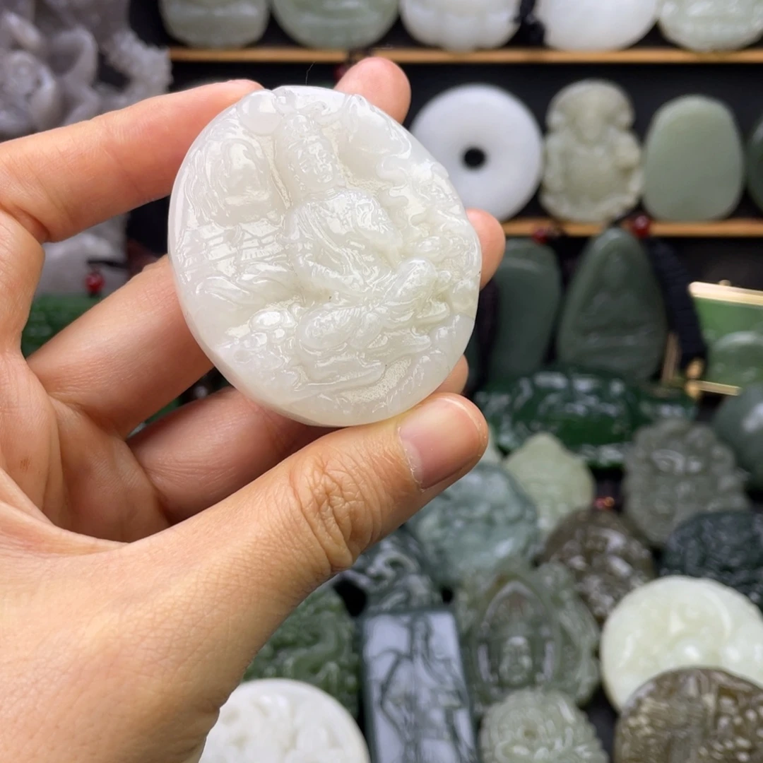 和田玉未镶嵌颈饰
