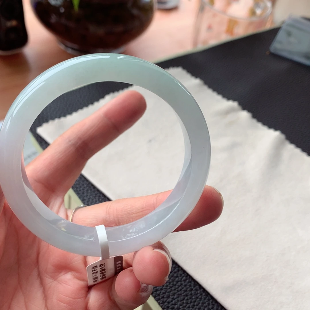 翡翠未镶嵌手镯10号