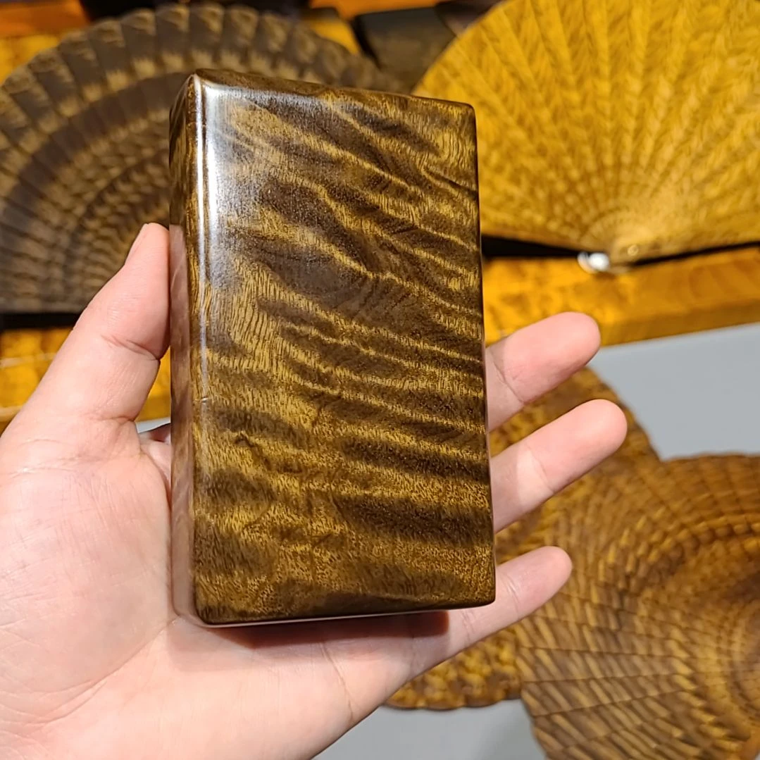 楠木中支烟盒乌木金丝楠木