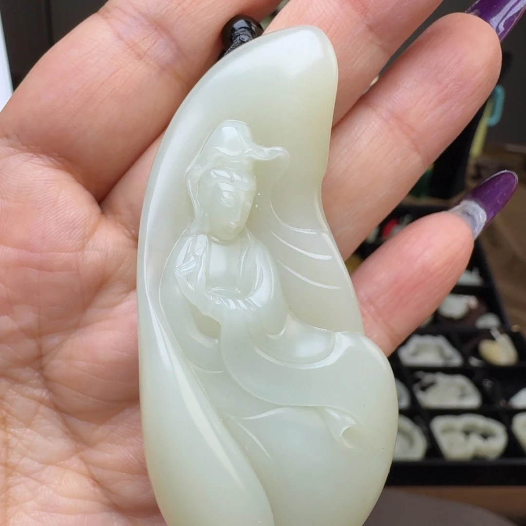 和田玉未镶嵌颈饰