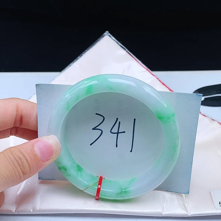 翡翠手镯未镶嵌56+正圈