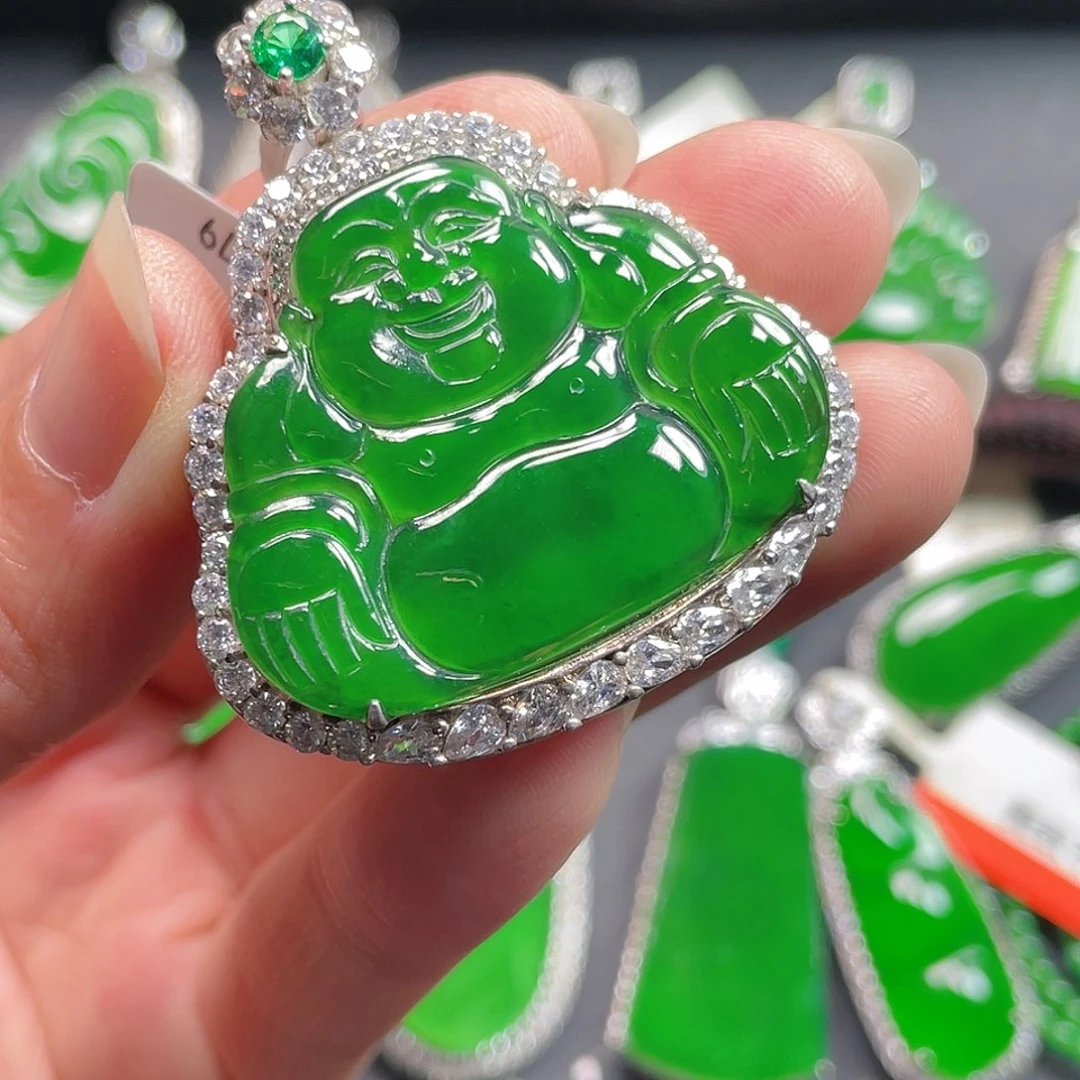 吊坠(不含链)未镶嵌翡翠