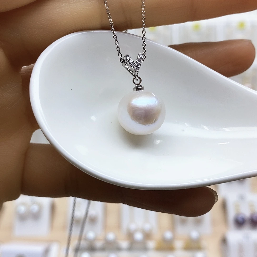 淡水珍珠颈饰合金