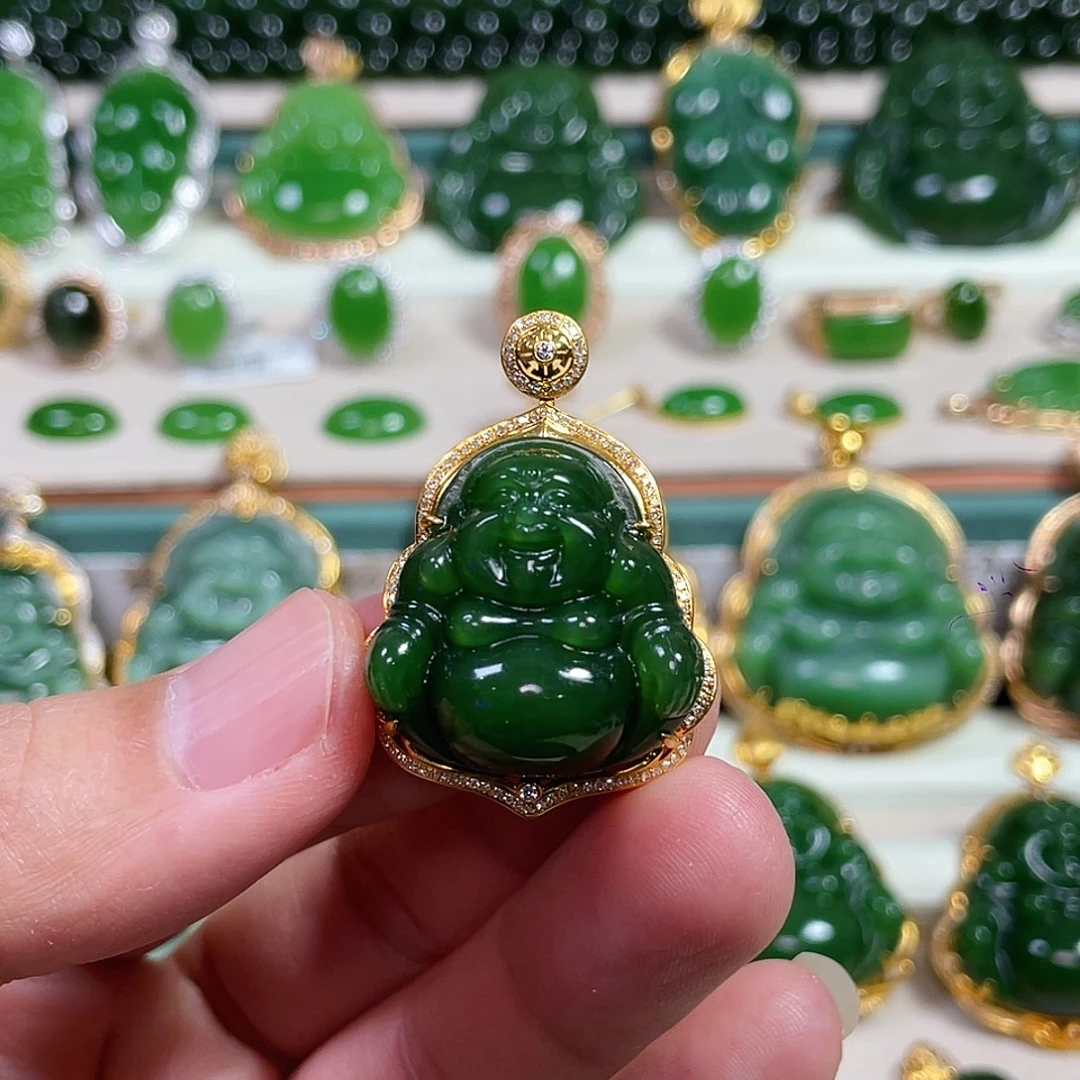 和田玉（碧玉）18K金镶嵌颈饰25mm