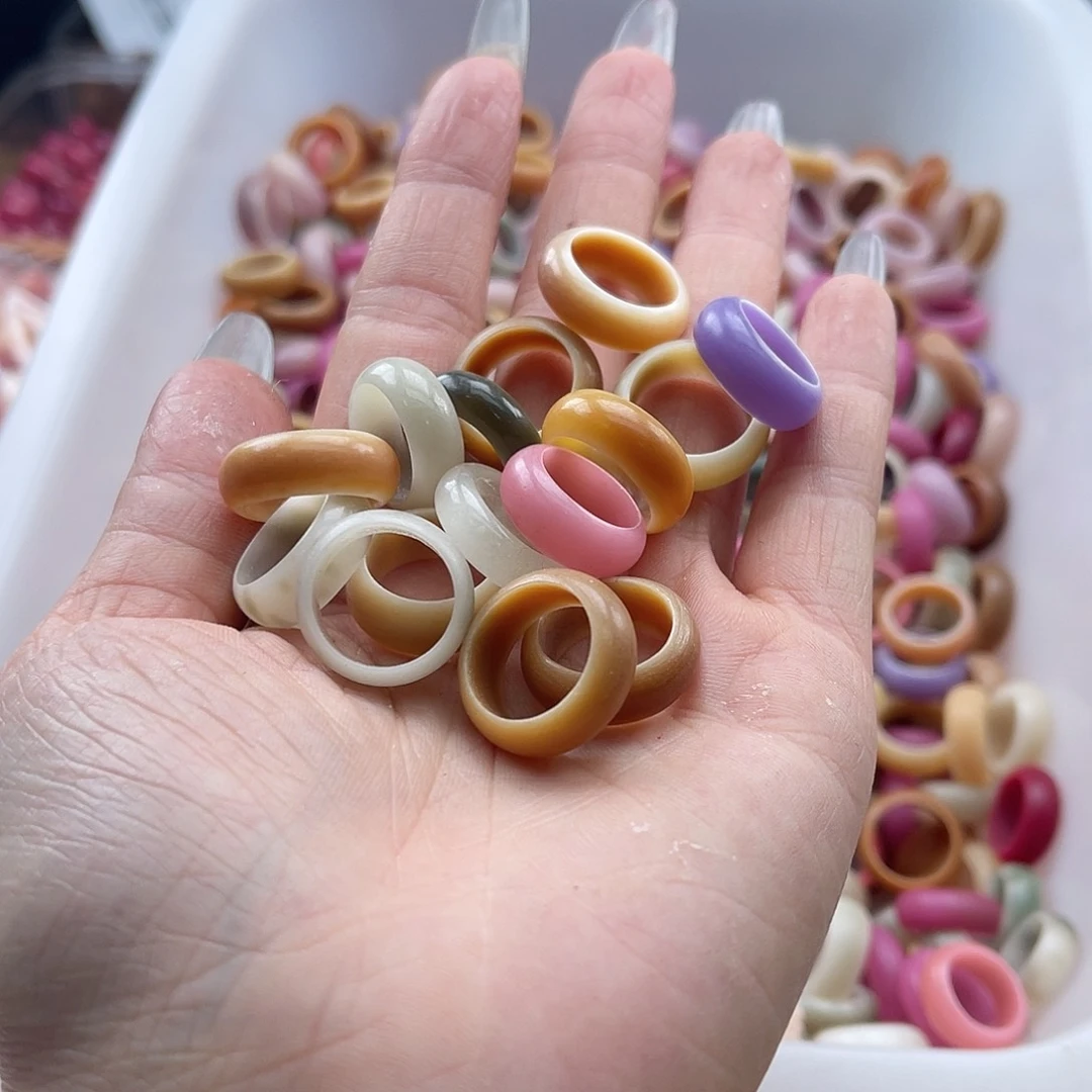 白玉菩提吊坠z微瑕12内径/10颗