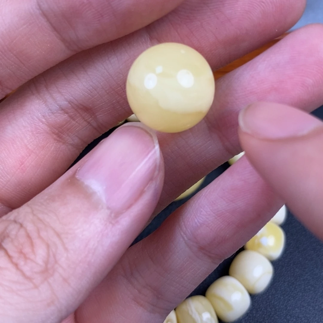 琥珀未镶嵌珠宝奇石48