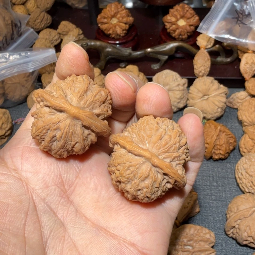 把件文玩核桃我****溃血麒麟38微修