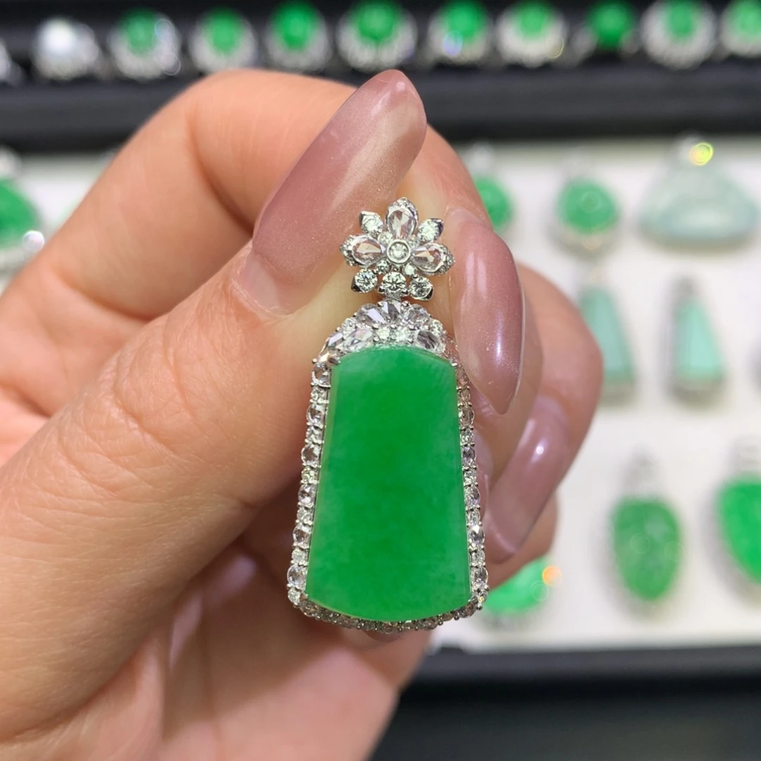 翡翠18K金镶嵌吊坠(不含链)