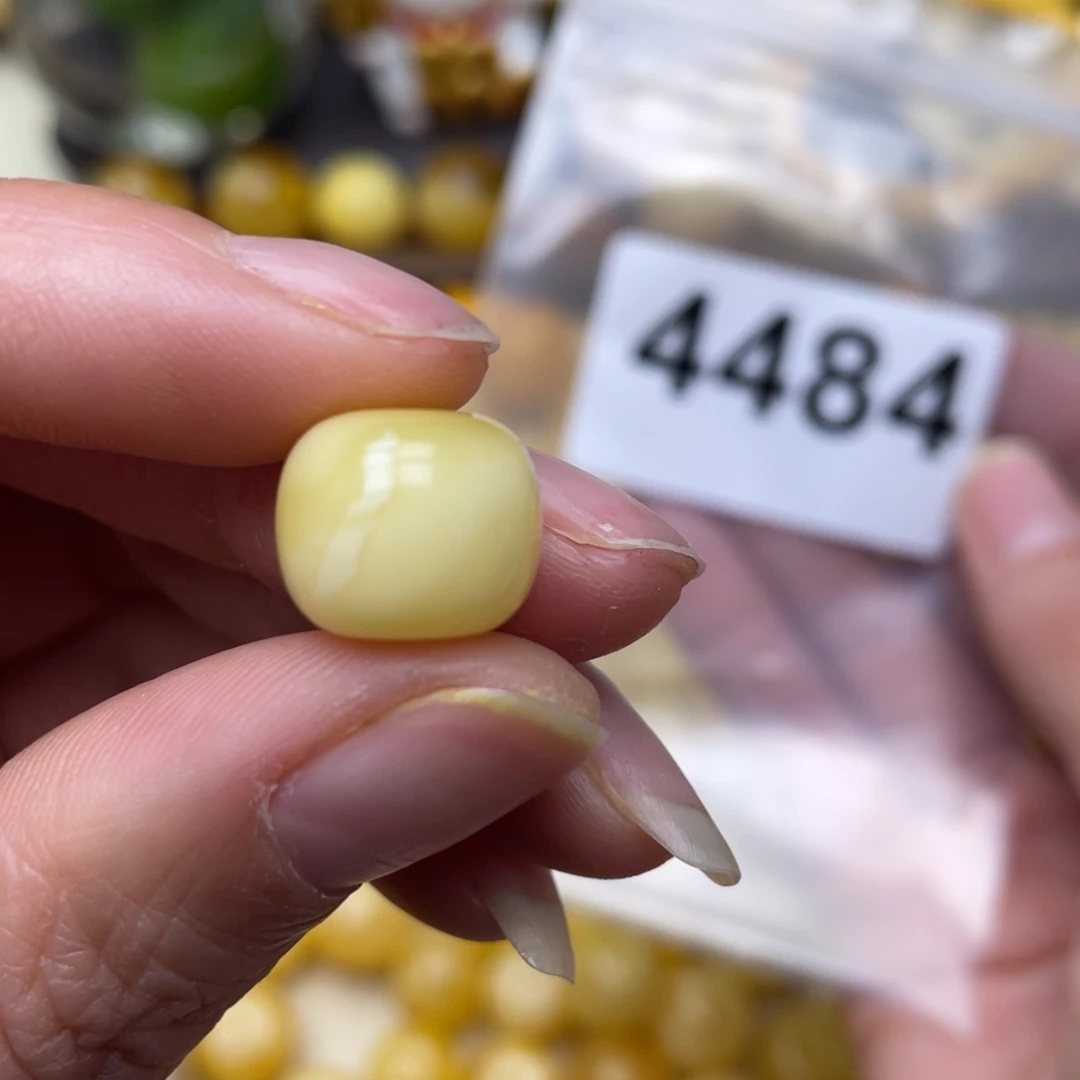 蜜蜡珠宝奇石未镶嵌12.8