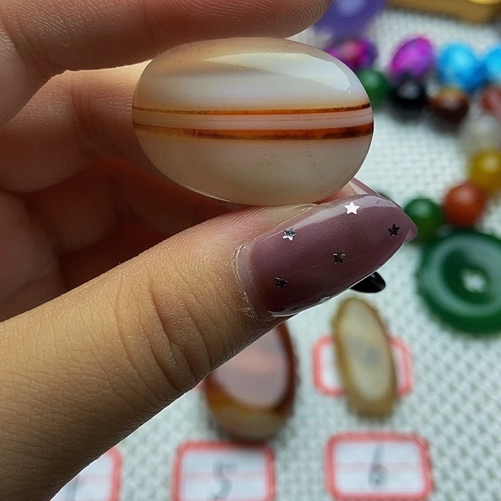 玛瑙/玉髓颈饰未镶嵌