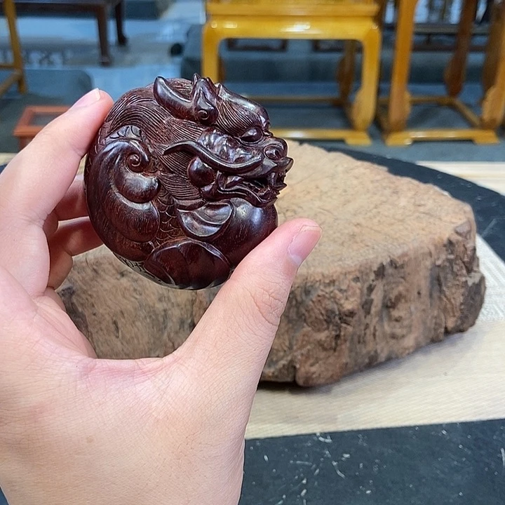 陈***磊紫檀木类端景台罐子