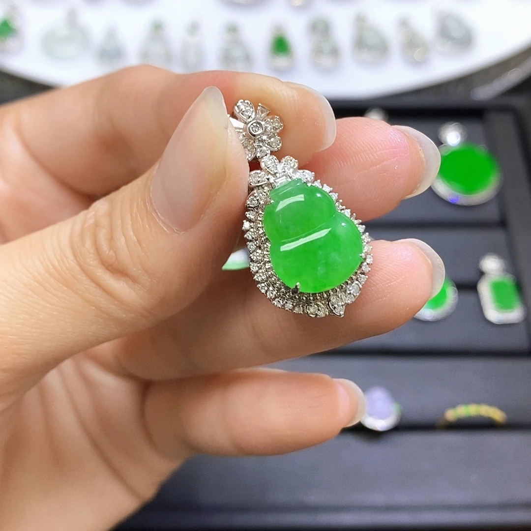 翡翠18K金镶嵌吊坠(不含链)