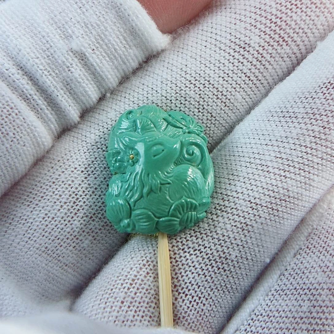 未镶嵌绿松石珠宝奇石