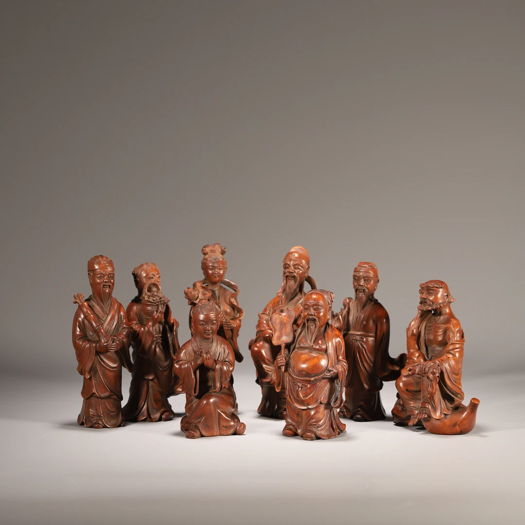 Lot19清代 黄杨木八仙摆件一套