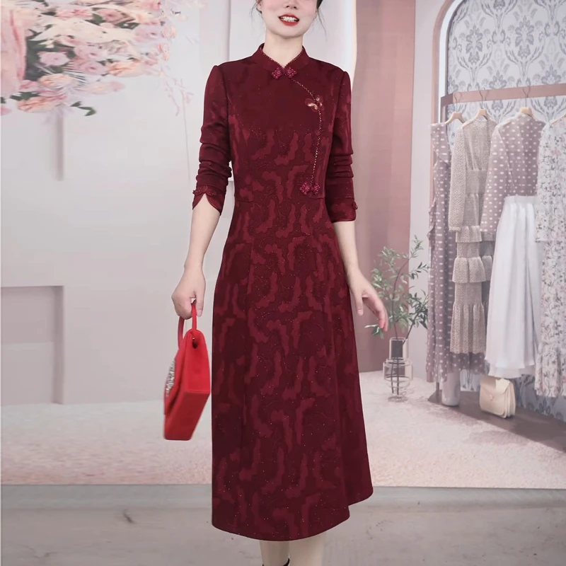 高端气质加绒加厚连衣裙女2025年秋冬季新款端庄大气减龄显瘦裙子