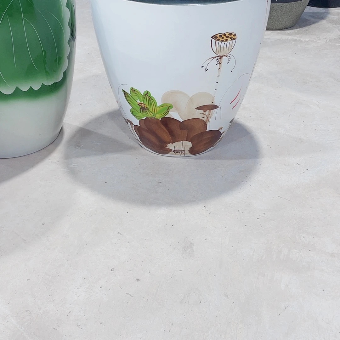 缸瓷器瓷器直径52高度56