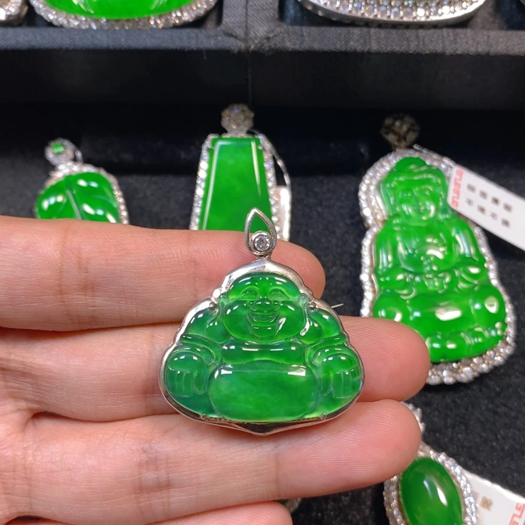 颈饰银S925镶嵌翡翠佛公吊坠