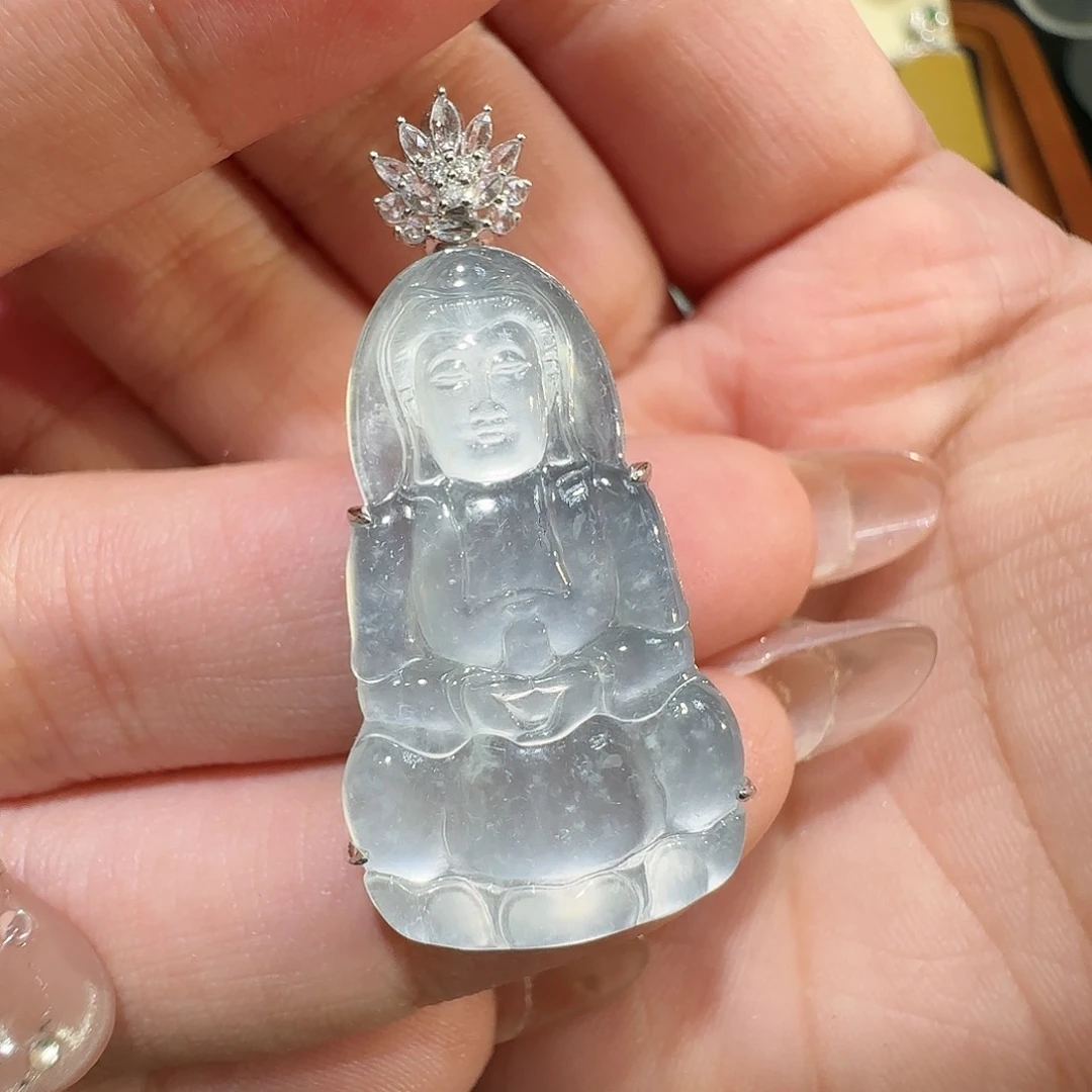 【闪购商品】颈饰18K金镶嵌翡翠