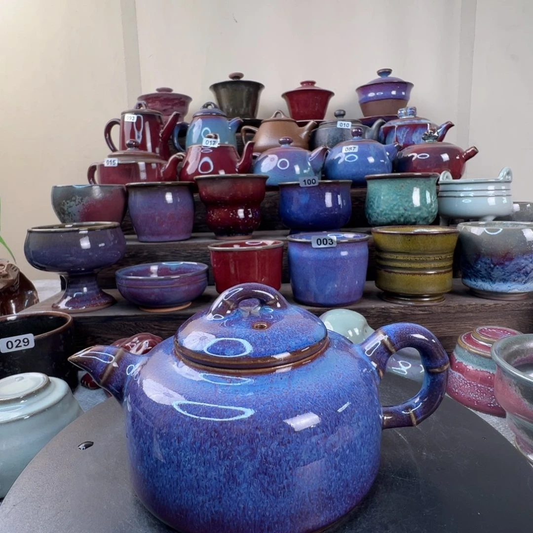 蓝炉钧扁竹节茶壶一把