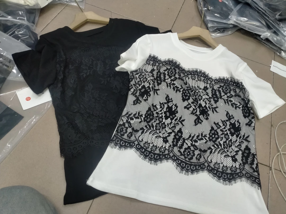 短款拼接女士T恤植物花卉宽松修身型设计师重工短袖设计感