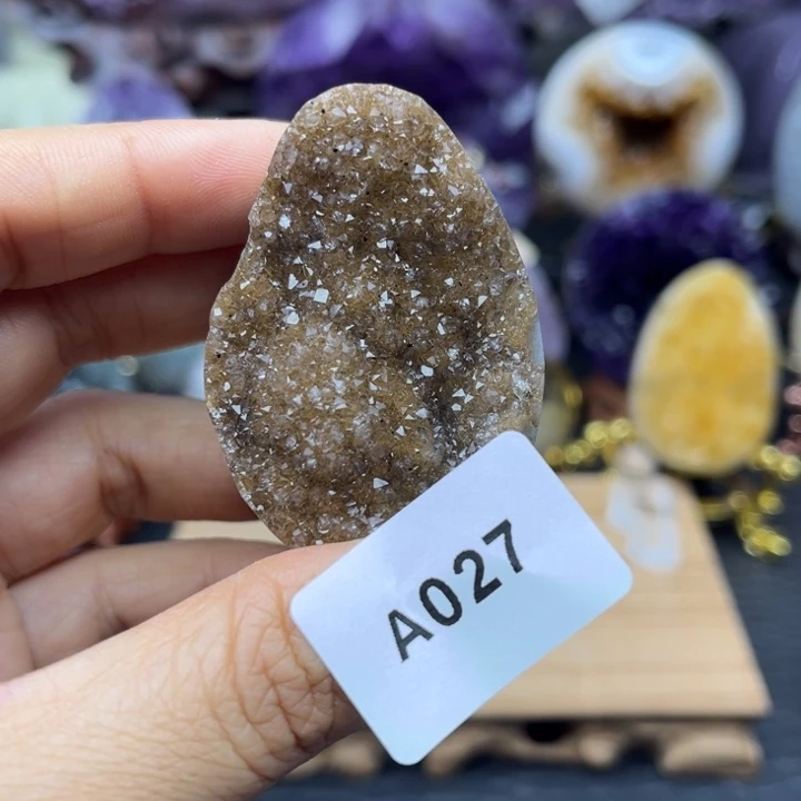 未镶嵌水晶大型摆件（非配饰）