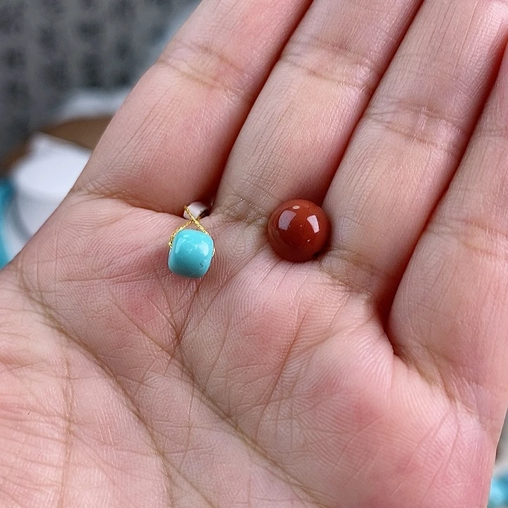 南红玛瑙未镶嵌珠宝奇石