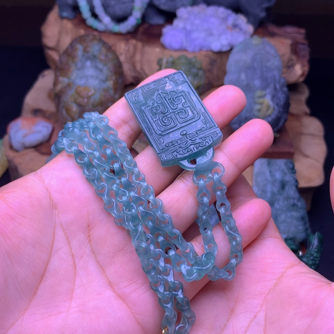 厚***物未镶嵌定制翡翠翡翠