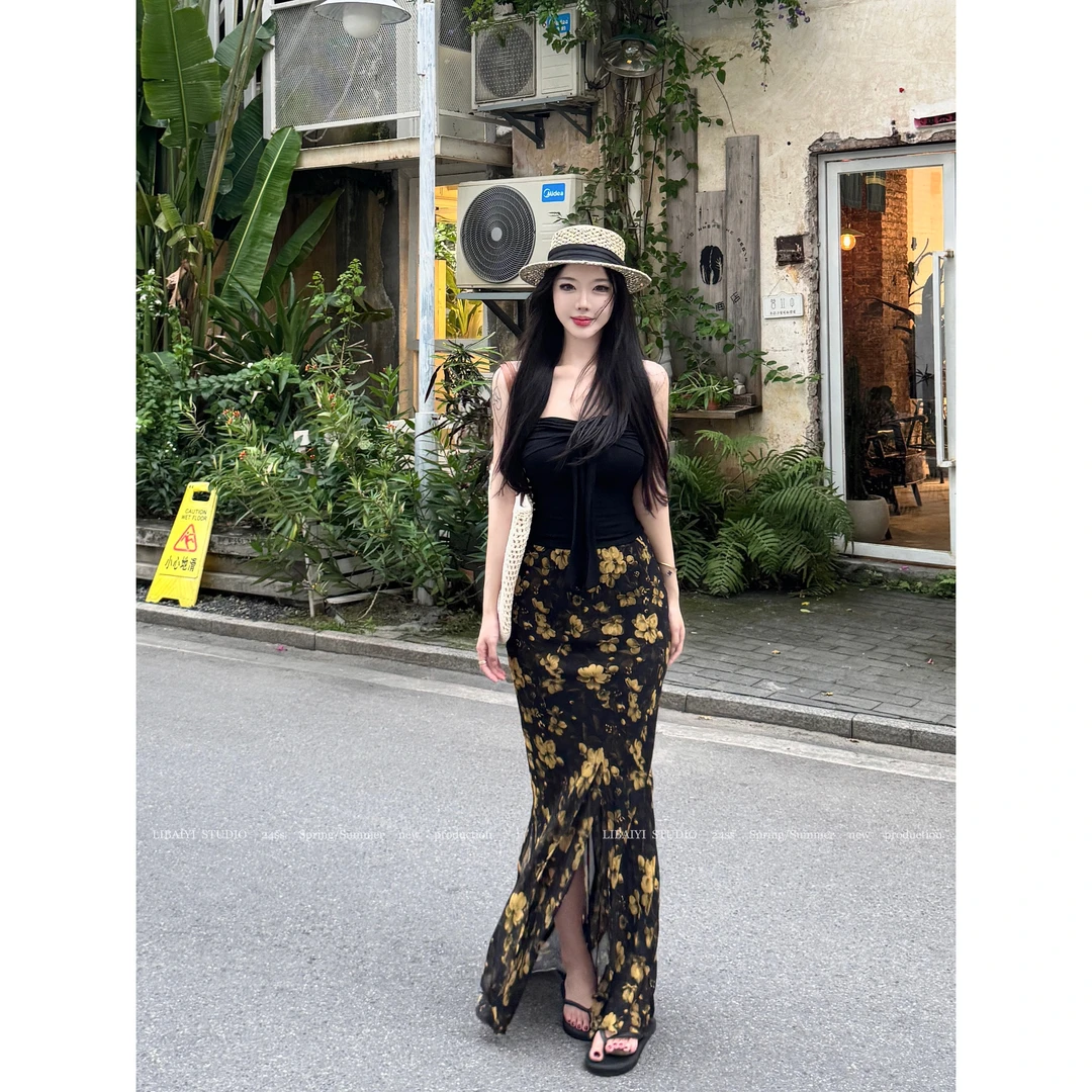 LIBAIYI 黄玫瑰/设计感重工显瘦碎花开叉半身长裙 1599