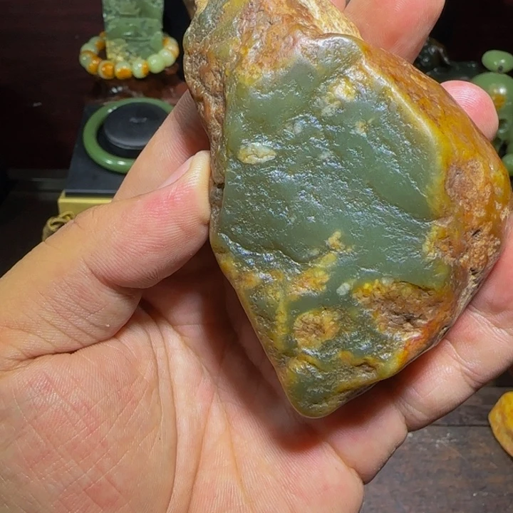 和田玉（糖玉）未镶嵌颈饰之*