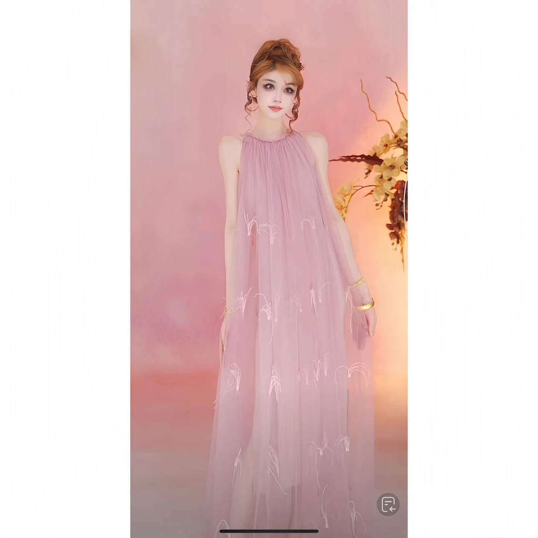 粉紫色轻奢重工羽毛网纱挂脖连衣裙度假长裙