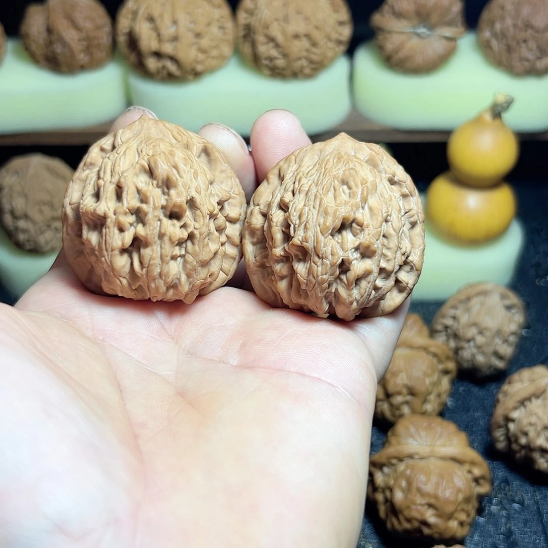 【闪购商品】文玩核桃吊坠麦穗虎头