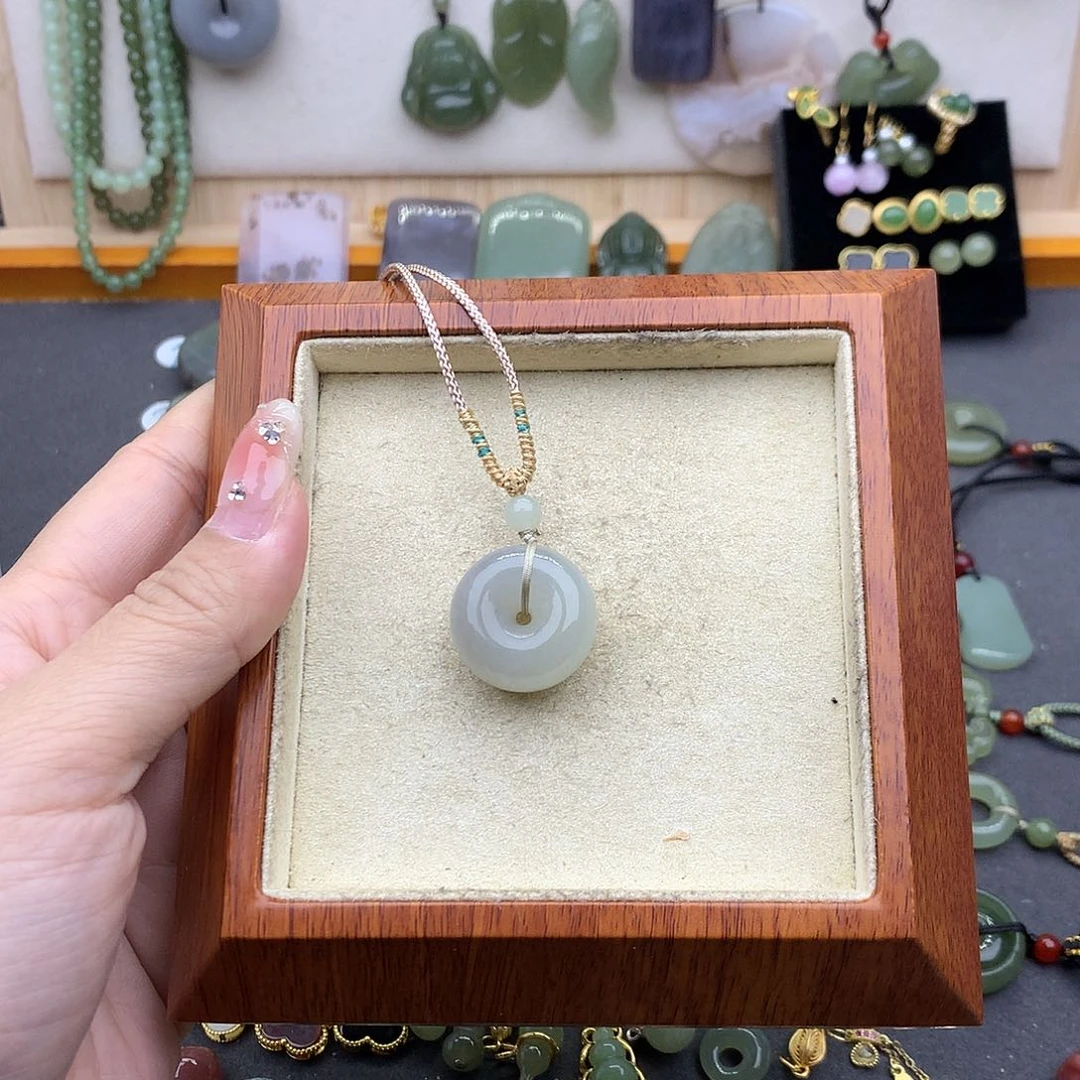 和田玉吊坠(不含链)未镶嵌