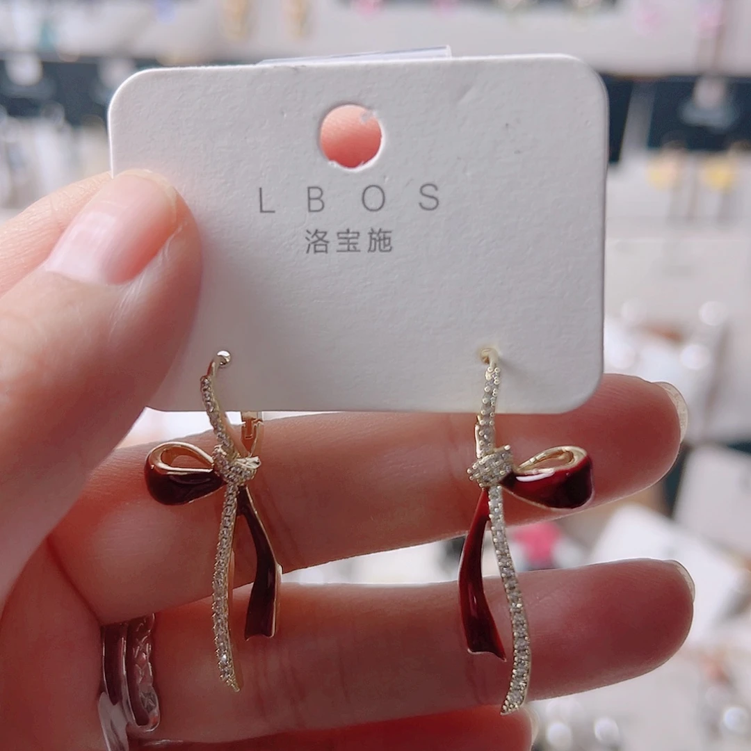 锆石纯铜合金耳环的