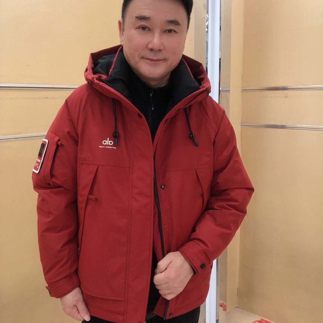 新款安哥拉红色连帽棉服时尚休闲保暖冲锋衣外套（9070玲）