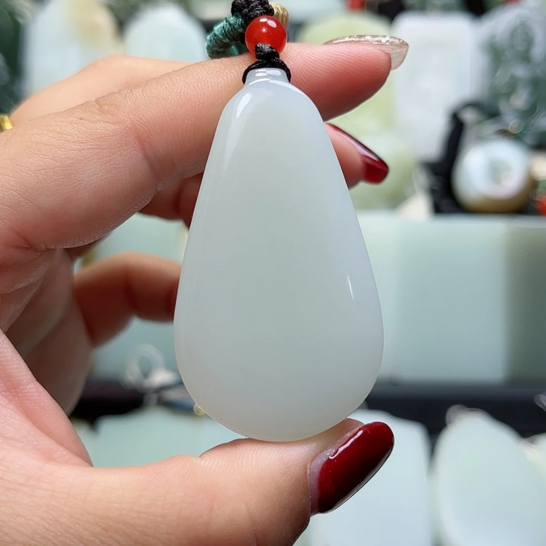 【闪购商品】颈饰未镶嵌和田玉康**佑