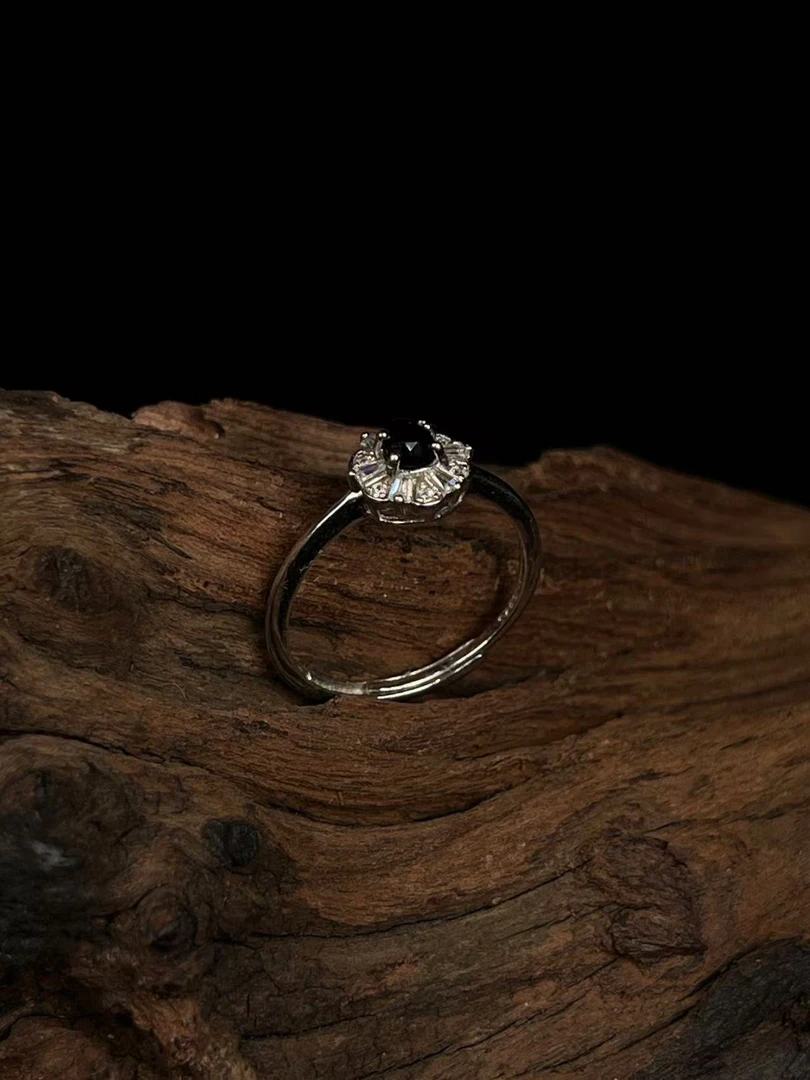 天然缅甸翡翠银镶戒指