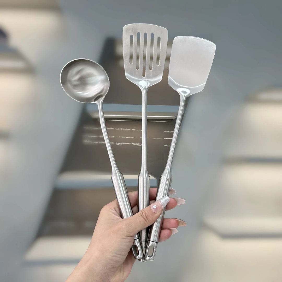 304不锈钢锅铲迷你户外专用炒菜铲小号盛汤勺子煎不锈钢镂空煎铲