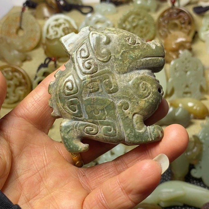 和田玉挂件未镶嵌