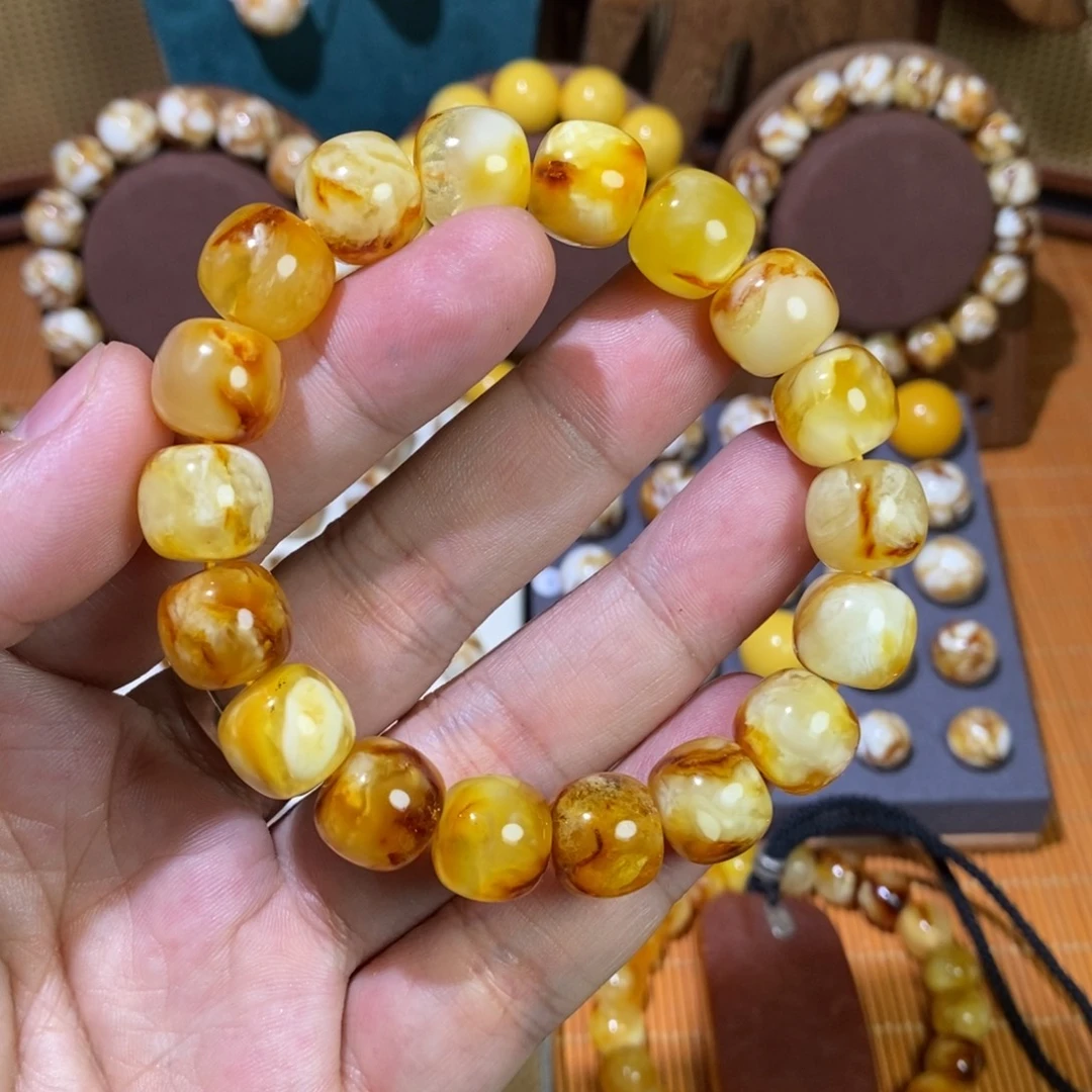 12沁色精工老型手串一条