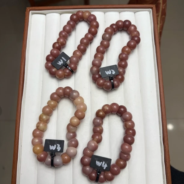 妙语堂-卡15香槟玫瑰蒜瓣肠菩提根手串-一物一拍