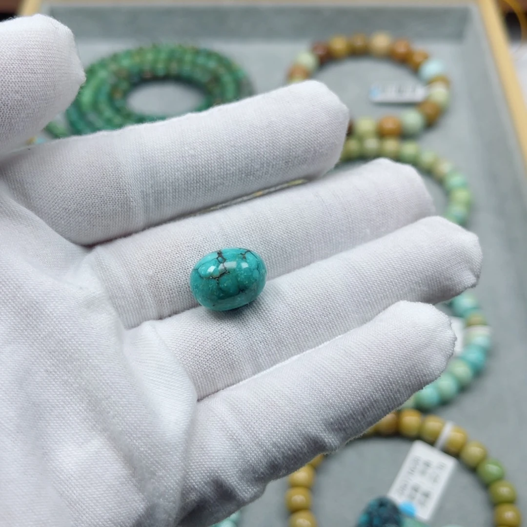 绿松石未镶嵌挂件